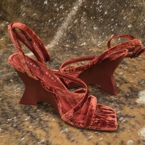 Gianni Bini, Novah Velvet Square Toe Wedge, Wine, Size 10